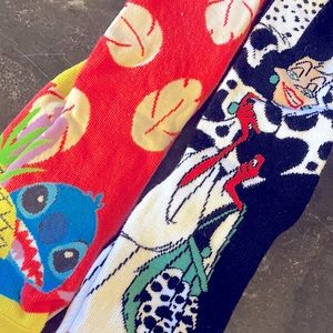 NWOT 2 pack ankle socks - stitch and cruella